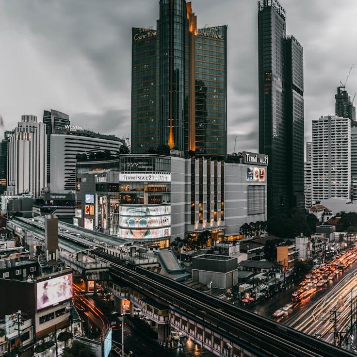 Avery Johnson - Expat family life guide in United States